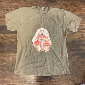 💛3 for $15💛 Frog mushroom t shirt